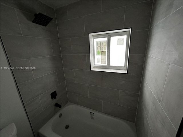 4429 SW 21st St 2, West Park, FL 33023