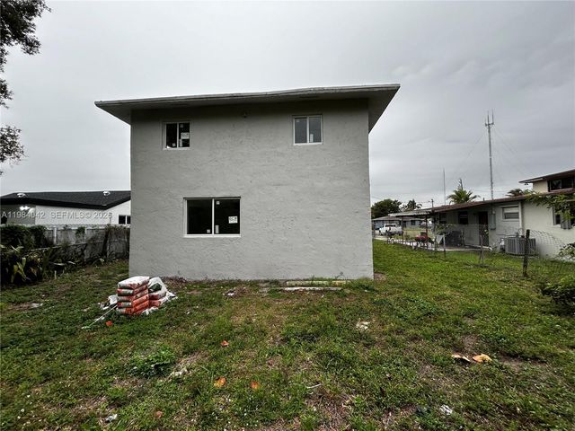 4429 SW 21st St 2, West Park, FL 33023