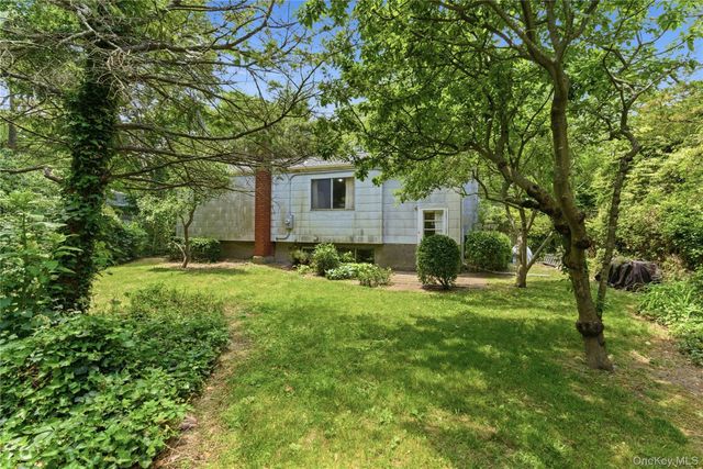 55 Corey Avenue, Blue Point, NY 11715