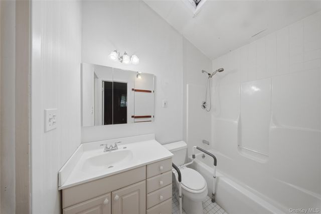 55 Corey Avenue, Blue Point, NY 11715