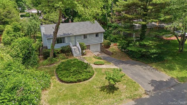55 Corey Avenue, Blue Point, NY 11715