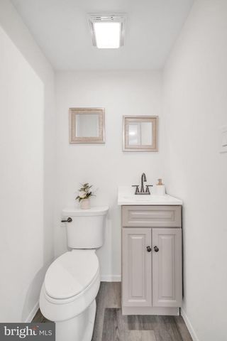 202 WILTSHIRE DR, Chalfont, PA 18914