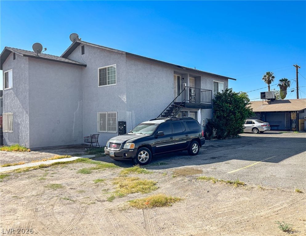 2100 Stewart Avenue, Las Vegas, NV 89101 — photo 2