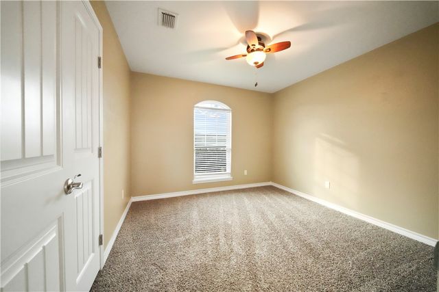 3906 Boomerang Dr, Corpus Christi, TX 78414