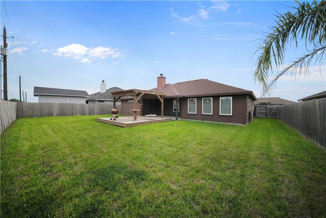 3906 Boomerang Dr, Corpus Christi, TX 78414