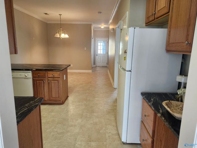 1208 Autumn Lane, Hartselle, AL 35640