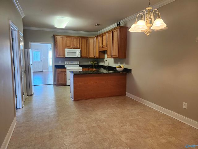 1208 Autumn Lane, Hartselle, AL 35640