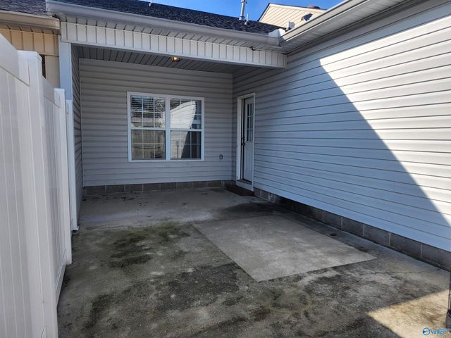 1208 Autumn Lane, Hartselle, AL 35640