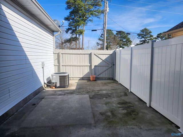 1208 Autumn Lane, Hartselle, AL 35640