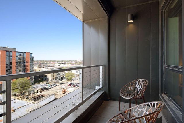 728 3rd Street N 202, Minneapolis, MN 55401