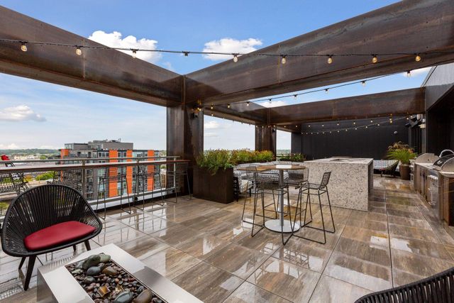 728 3rd Street N 202, Minneapolis, MN 55401