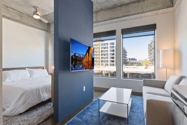 728 3rd Street N 202, Minneapolis, MN 55401