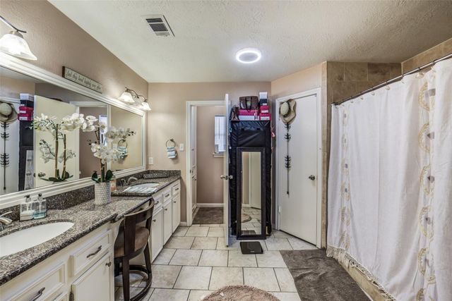 4910 Charade Drive, Houston, TX 77066