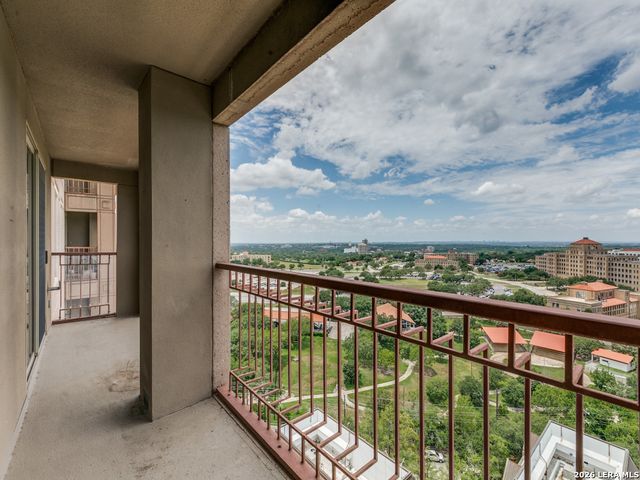 1 Towers Park Ln Apt 1607, San Antonio, TX 78209