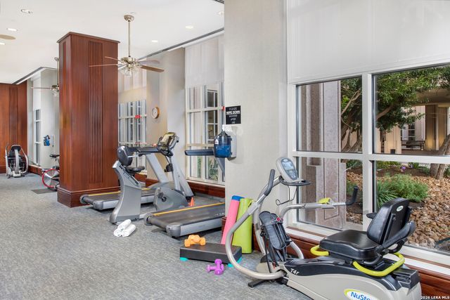 1 Towers Park Ln Apt 1607, San Antonio, TX 78209