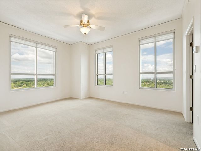 1 Towers Park Ln Apt 1607, San Antonio, TX 78209