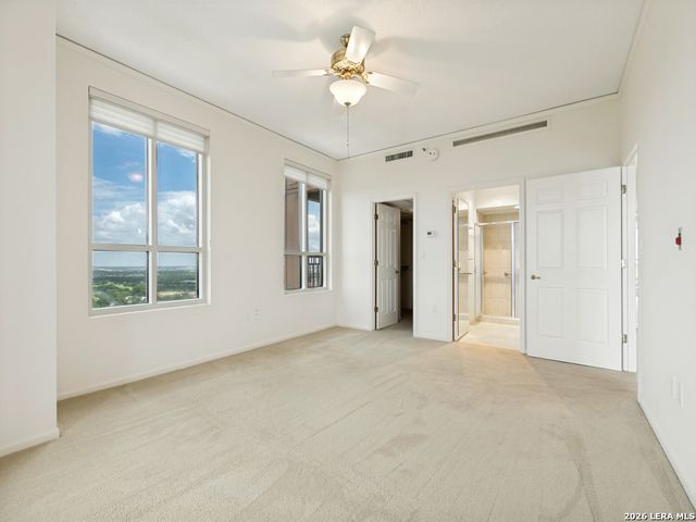 1 Towers Park Ln Apt 1607, San Antonio, TX 78209
