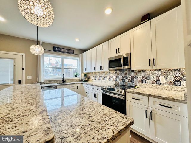 822 HARLEM AVE, Baltimore, MD 21201