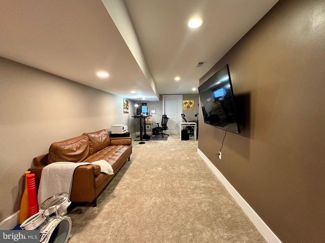 822 HARLEM AVE, Baltimore, MD 21201