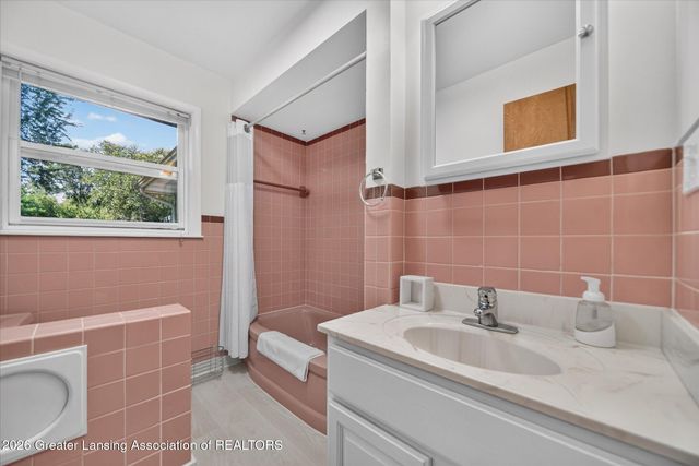 624 S Mcroberts Street, Mason, MI 48854