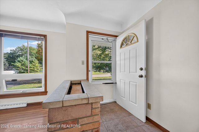 624 S Mcroberts Street, Mason, MI 48854
