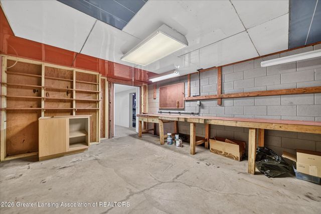 624 S Mcroberts Street, Mason, MI 48854