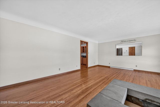 624 S Mcroberts Street, Mason, MI 48854