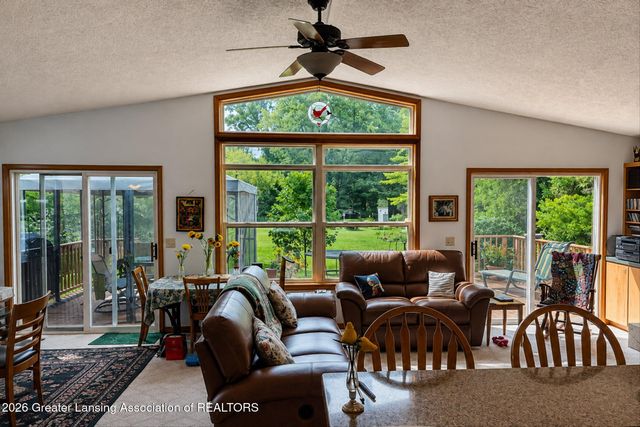 624 S Mcroberts Street, Mason, MI 48854