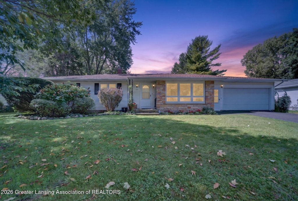 624 S Mcroberts Street, Mason, MI 48854