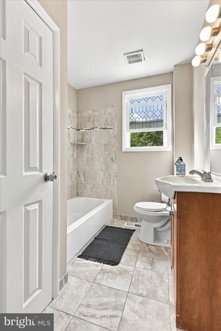 210 TANSBORO RD, Berlin, NJ 08009