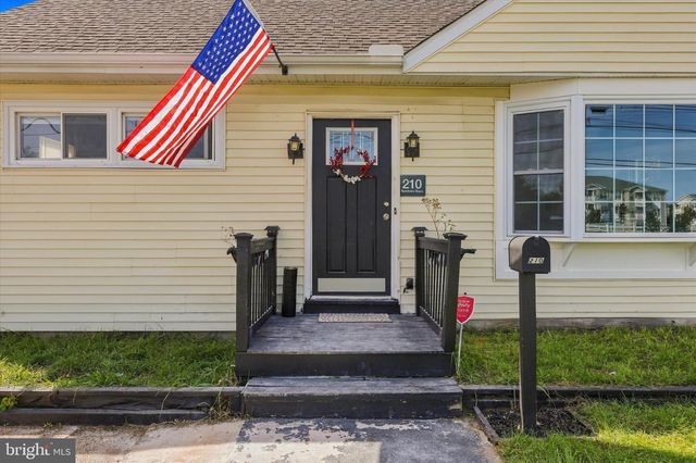 210 TANSBORO RD, Berlin, NJ 08009