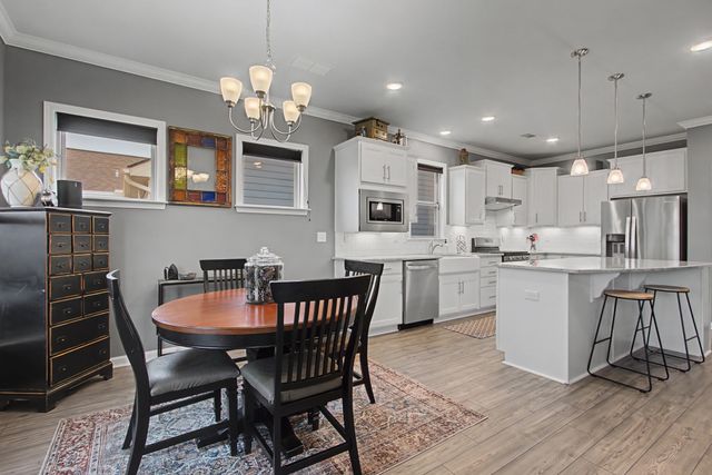 1022 Sumner Grv, Spring Hill, TN 37174