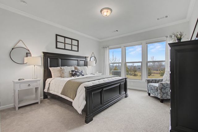 1022 Sumner Grv, Spring Hill, TN 37174