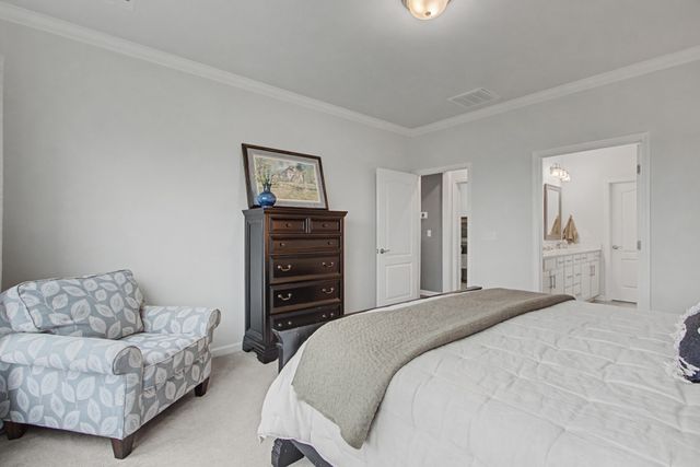 1022 Sumner Grv, Spring Hill, TN 37174