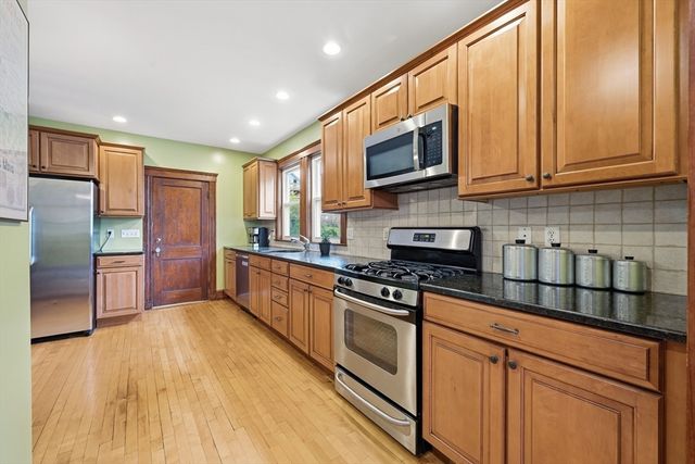 60-62 Cornell St 62, Boston, MA 02131
