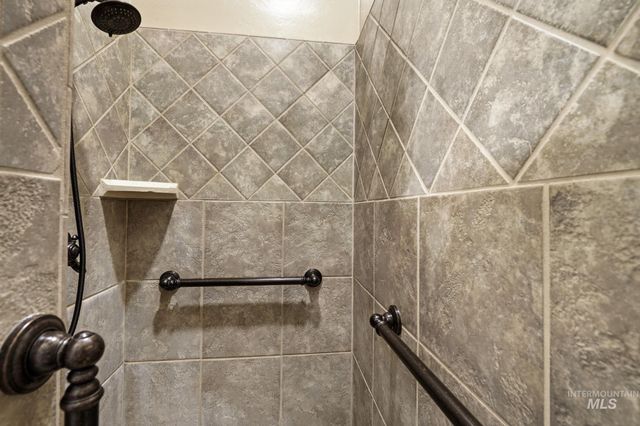 2387 S Chipper Way, Eagle, ID 83616