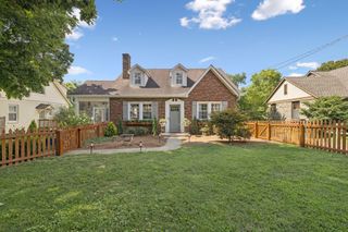 1119 Graybar Ln, Nashville, TN 37204