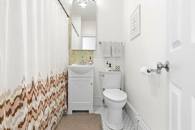 530-532 E Sixth Street 3, Boston, MA 02127