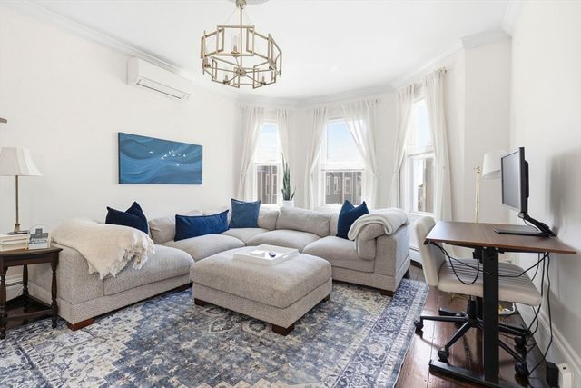 530-532 E Sixth Street 3, Boston, MA 02127
