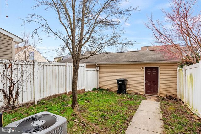 1717 N 3RD ST, Harrisburg, PA 17102