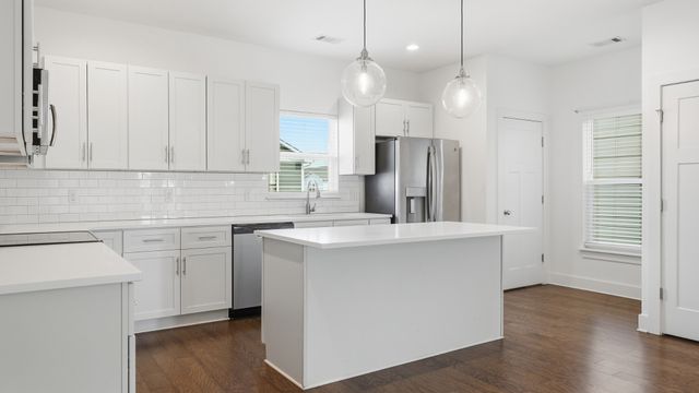1633 54th Ave N Apt 15, Nashville, TN 37209