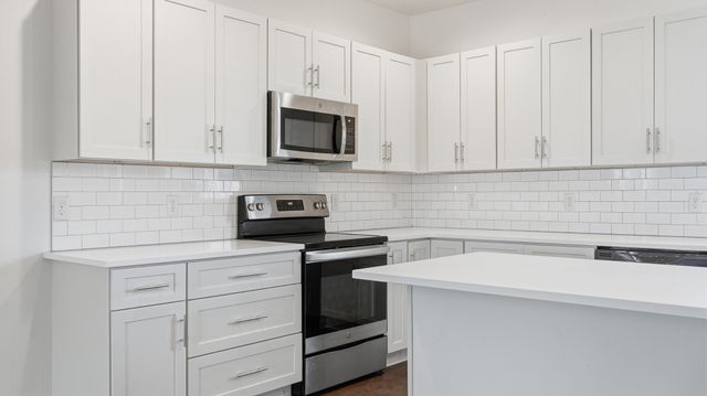 1633 54th Ave N Apt 15, Nashville, TN 37209