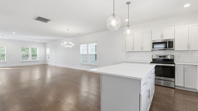 1633 54th Ave N Apt 15, Nashville, TN 37209