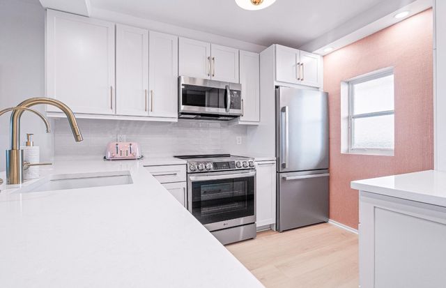 1427 E Hillsboro Boulevard 628, Deerfield Beach, FL 33441