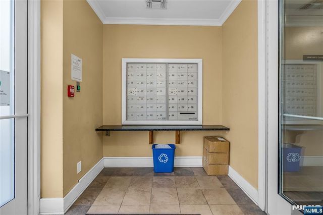 55 Mallory Avenue 69, Jersey City, NJ 07305