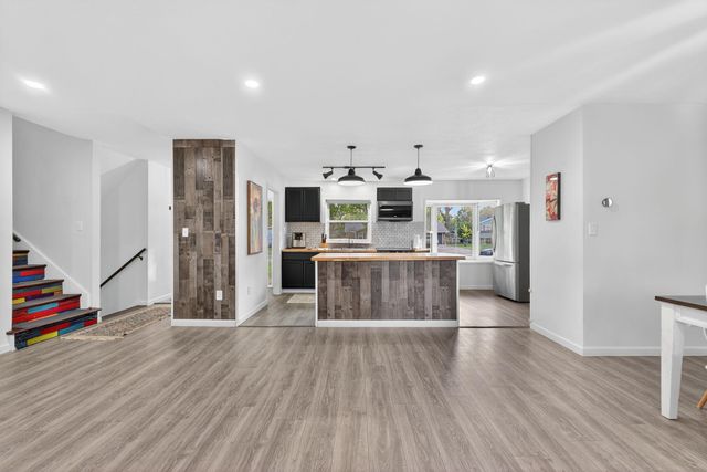 1042 Van Kirk Drive, Marysville, OH 43040