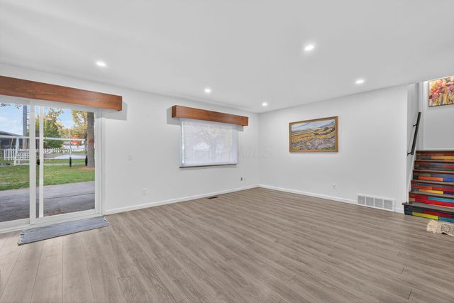 1042 Van Kirk Drive, Marysville, OH 43040