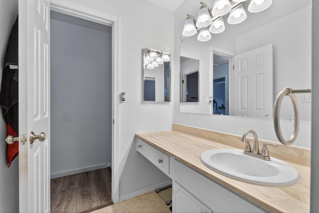 1042 Van Kirk Drive, Marysville, OH 43040