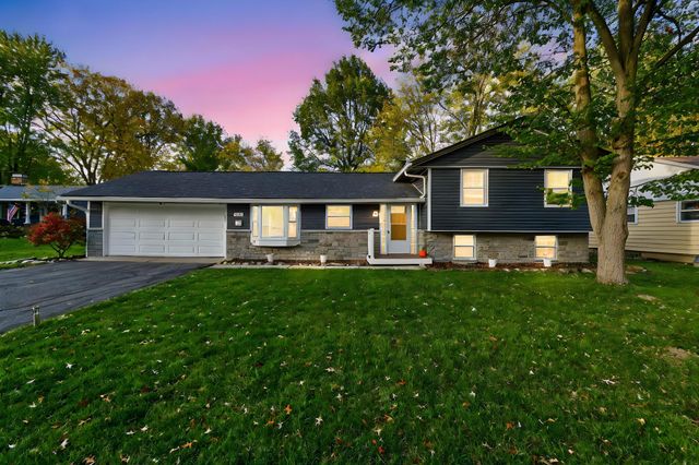 1042 Van Kirk Drive, Marysville, OH 43040