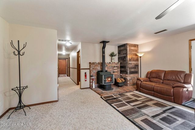 4684 E Wildlife TRL, Hayden, ID 83835